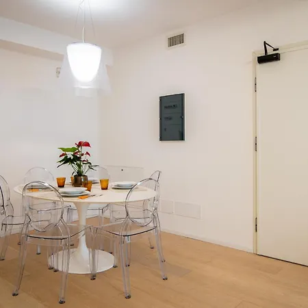 Lovelyhomes G24 Apartament